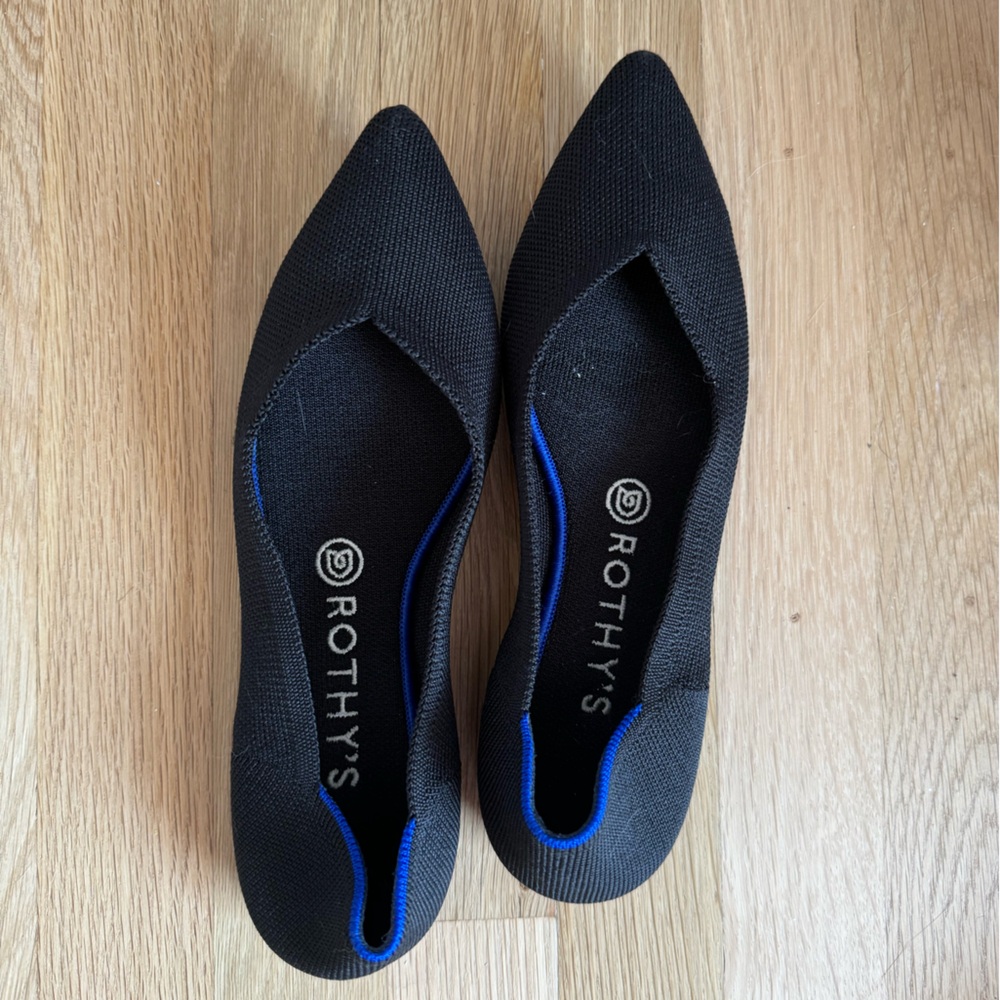 Rothy’s black point flats